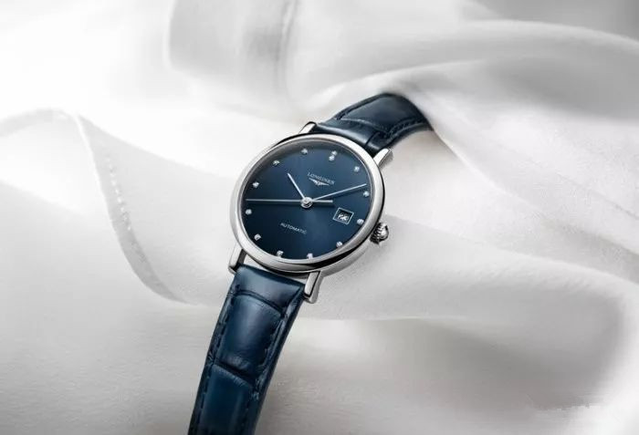 Blue dials Longines fake watches present a different elegance.