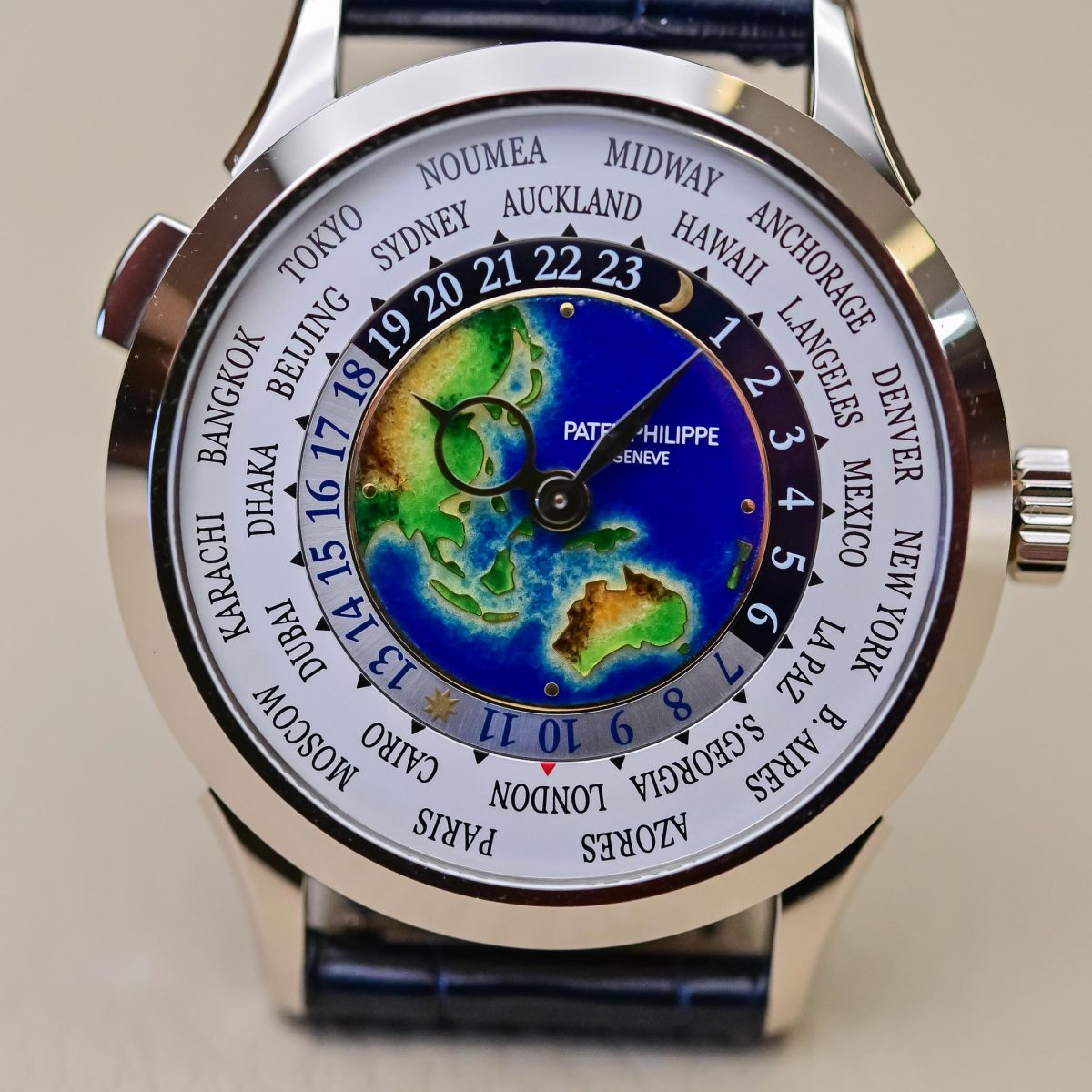 CA SWISS MADE REPLICA PATEK PHILIPPE WORLDTIME CLOISONNÉ ENAMEL 5231G